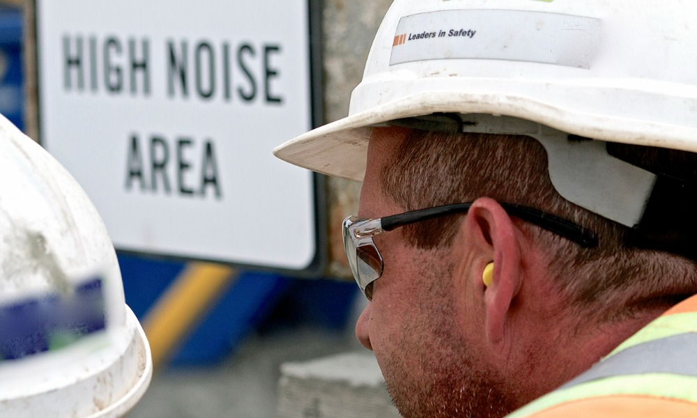 6 Ways to reduce noise pollution in the workplace