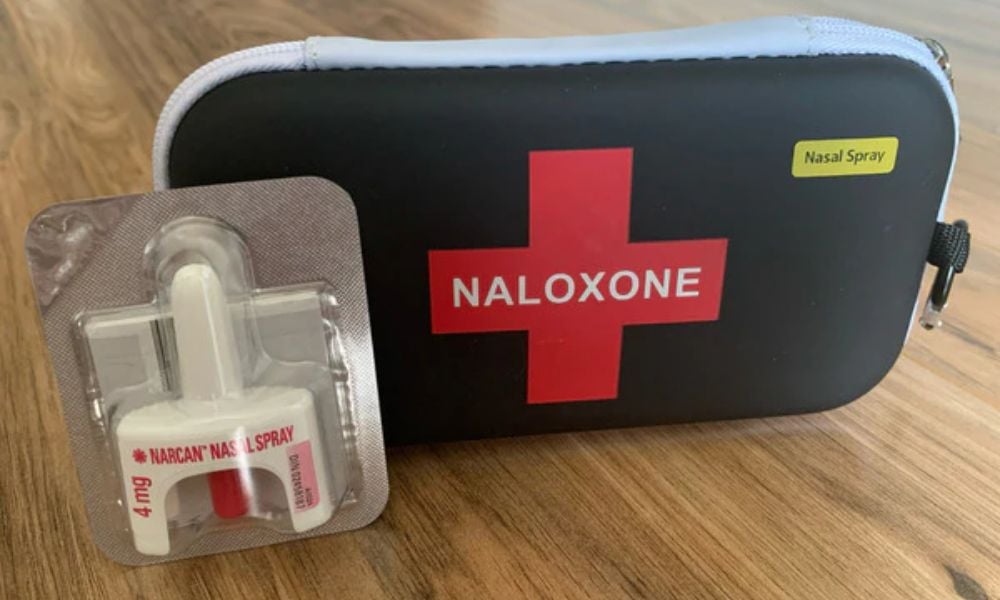 Group in B.C. calling for nasal-spray naloxone requirement at construction sites