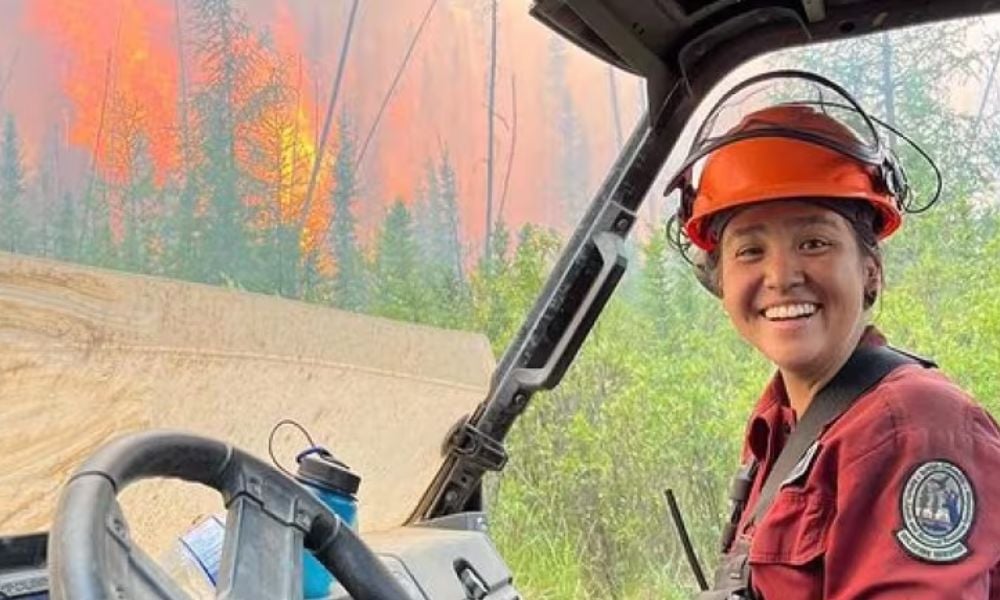 19-year-old wildfire fighter dies battling blaze in British Columbia