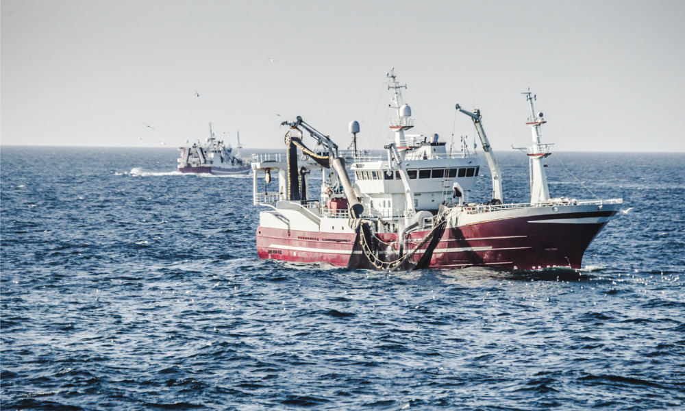 Man dies from injury in fishing vessel