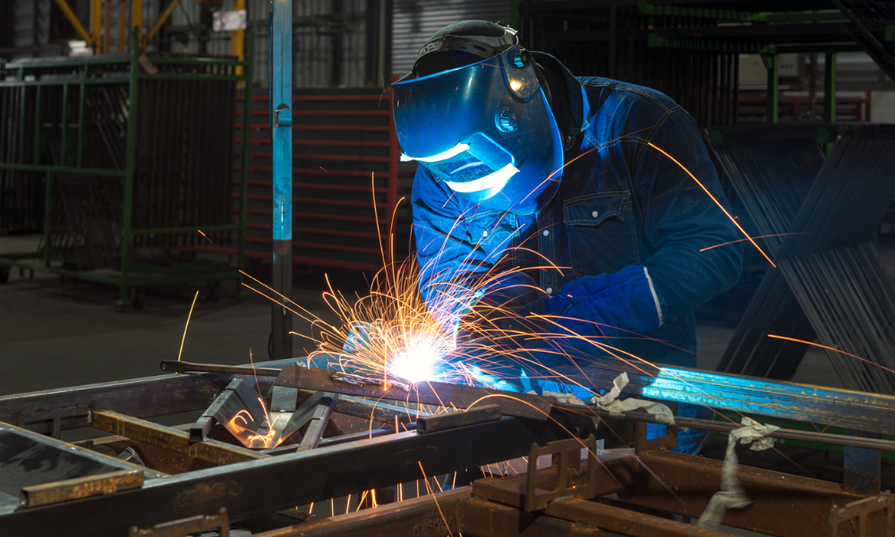 The best welding helmets for industrial protection