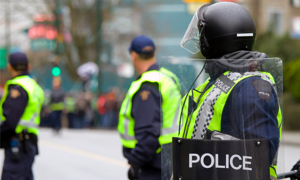 Eight effective safety tips for police officers | Canadian Occupational ...