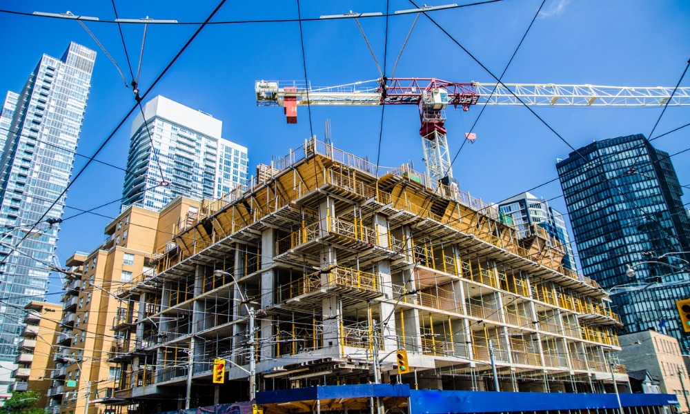 Ontario construction worker falls to death