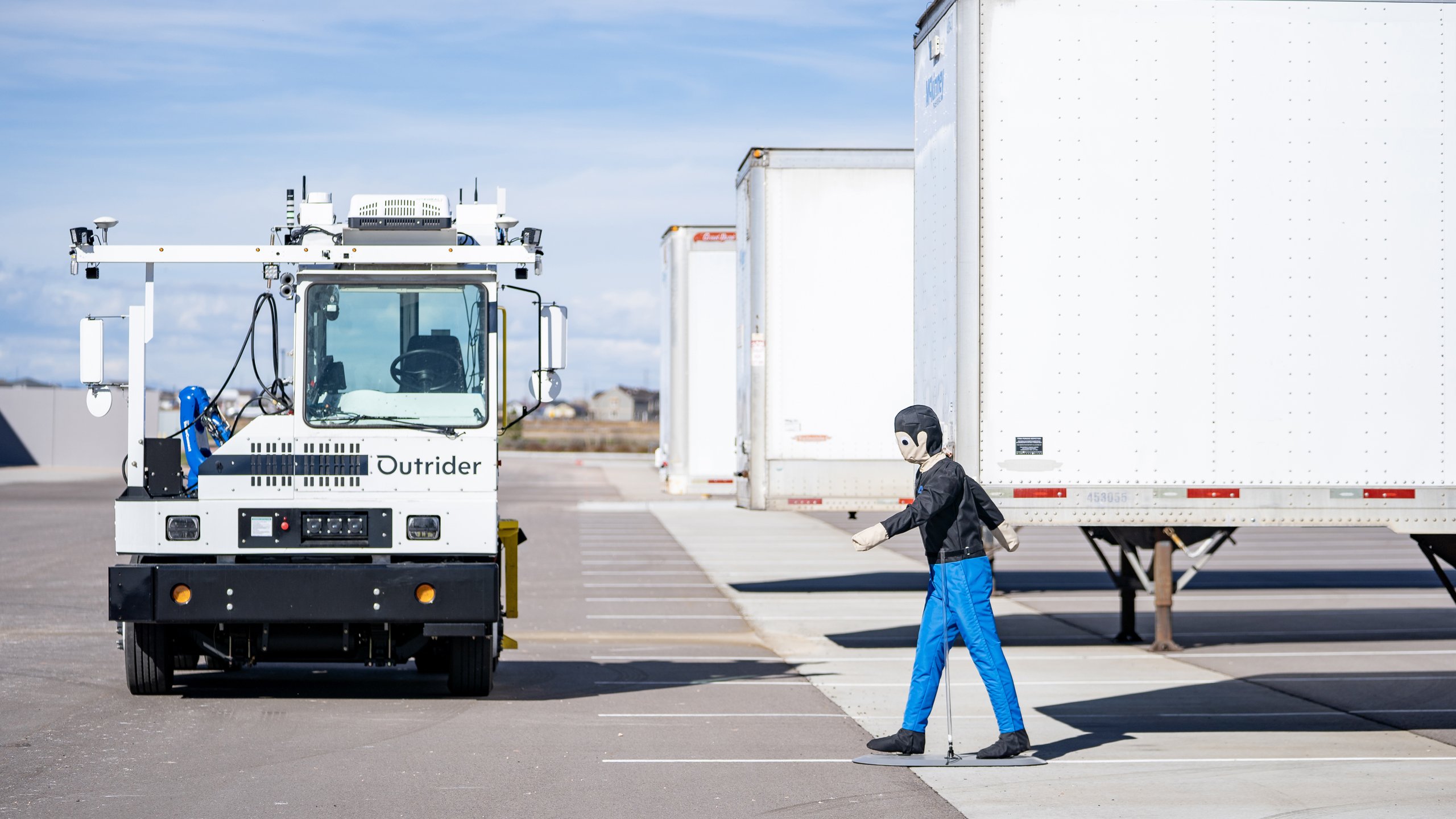 Outrider offers safety system for driverless yard operations