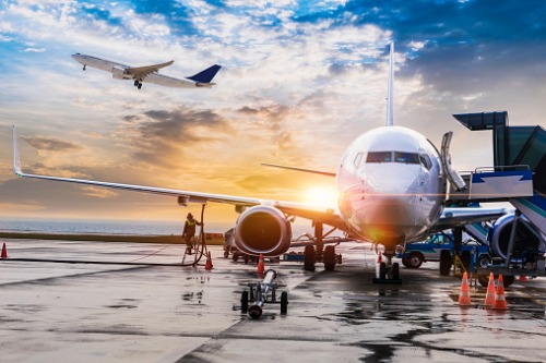 Clifford Chance and Allen & Overy advise in global airline's billion-dollar recapitalisation
