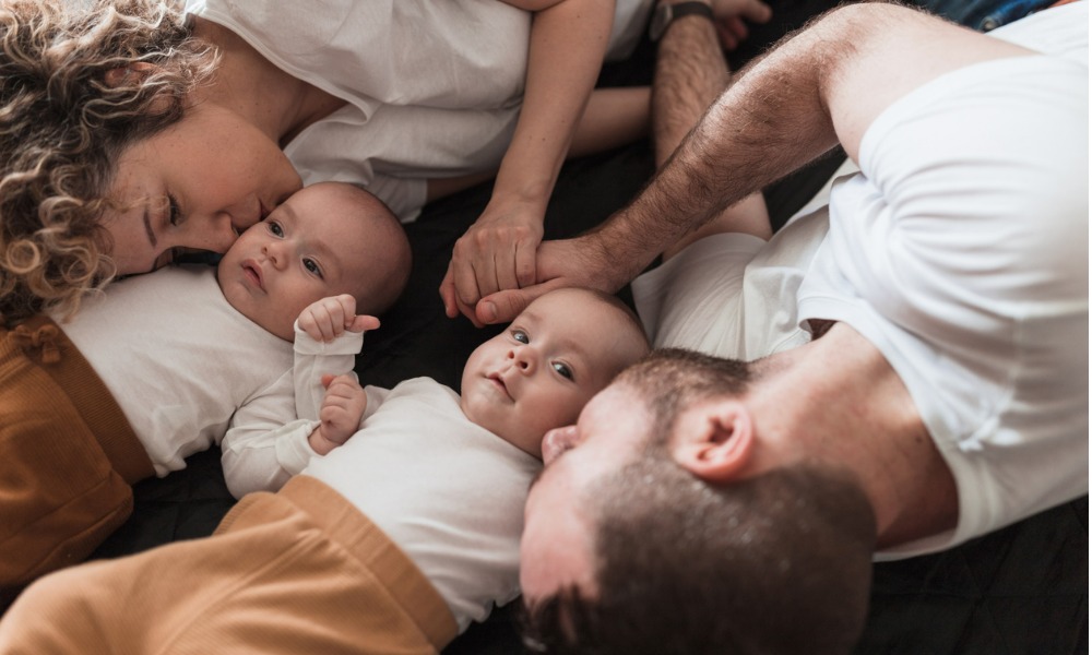 Clyde & Co extends improved parental leave benefits across globe