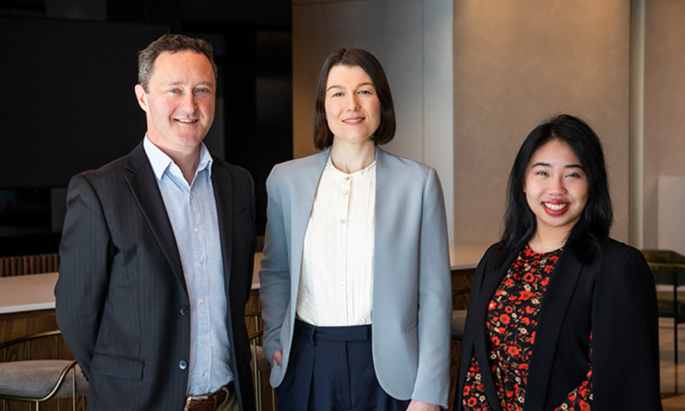 MinterEllisonRuddWatts promotes three to senior associate