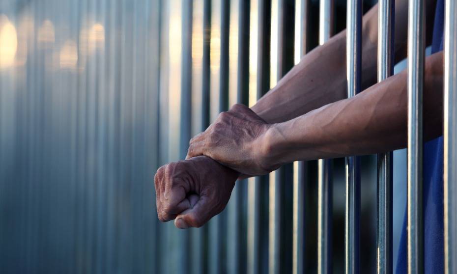 Access to their legal representatives compromised for many prisoners, study finds