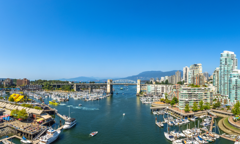 Canadians turning away from condo market amid Toronto crisis: report