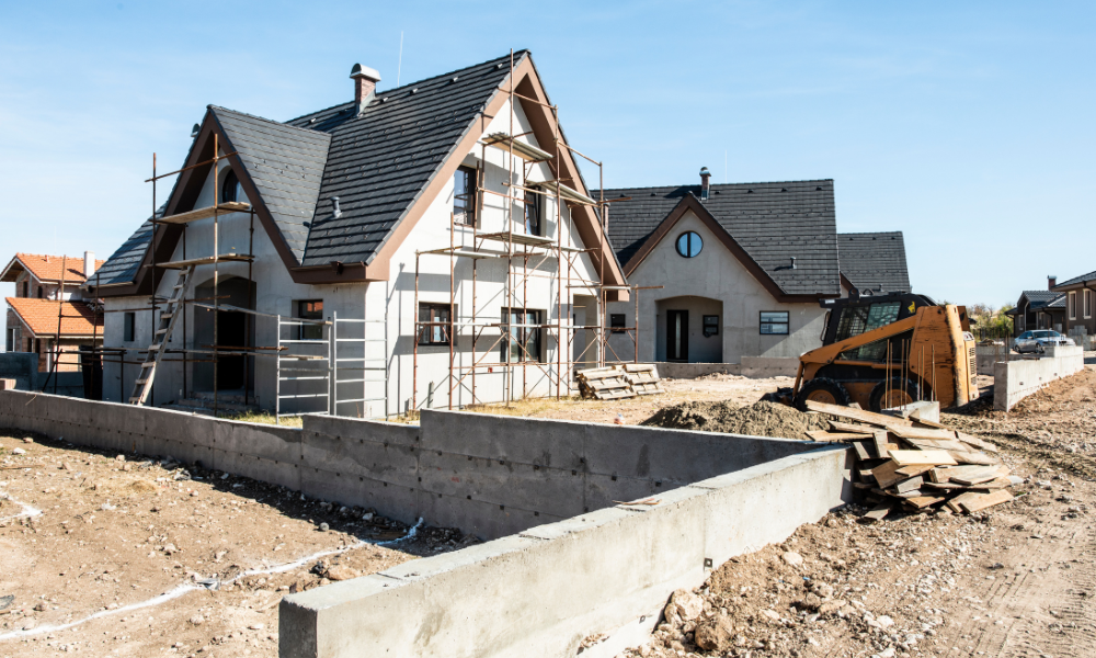 Canada housing starts surge