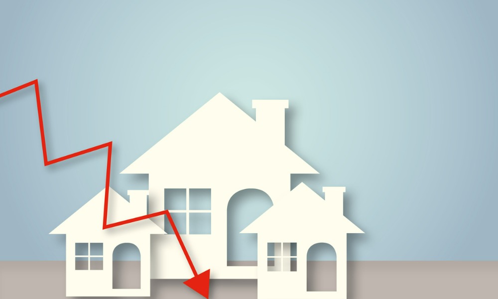 House prices continue to dip in November