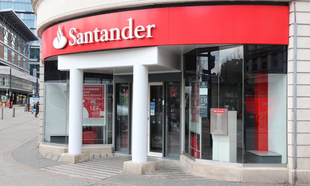 Santander's commission concerns hit profits as FCA warns of flood of cases