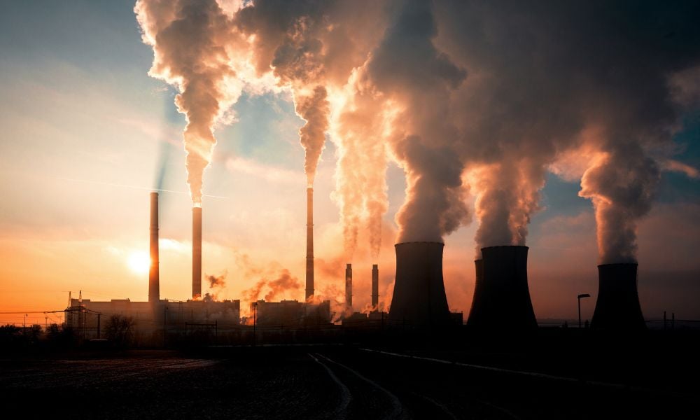 Banks pour $385B into coal since COP26