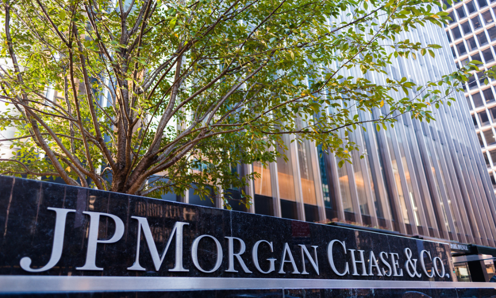 What are the key trends that JPMorgan sees for alternatives in 2025?