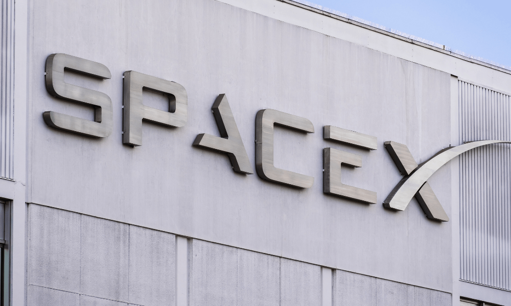 SpaceX begins trading as initial price revealed