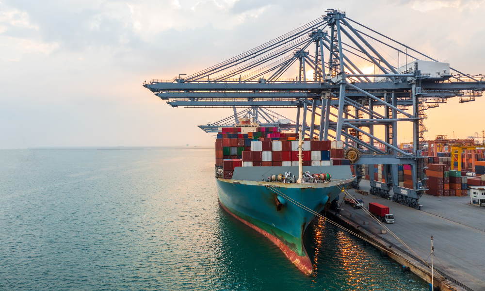 Higher tariffs pressure US retailers' supply chains 