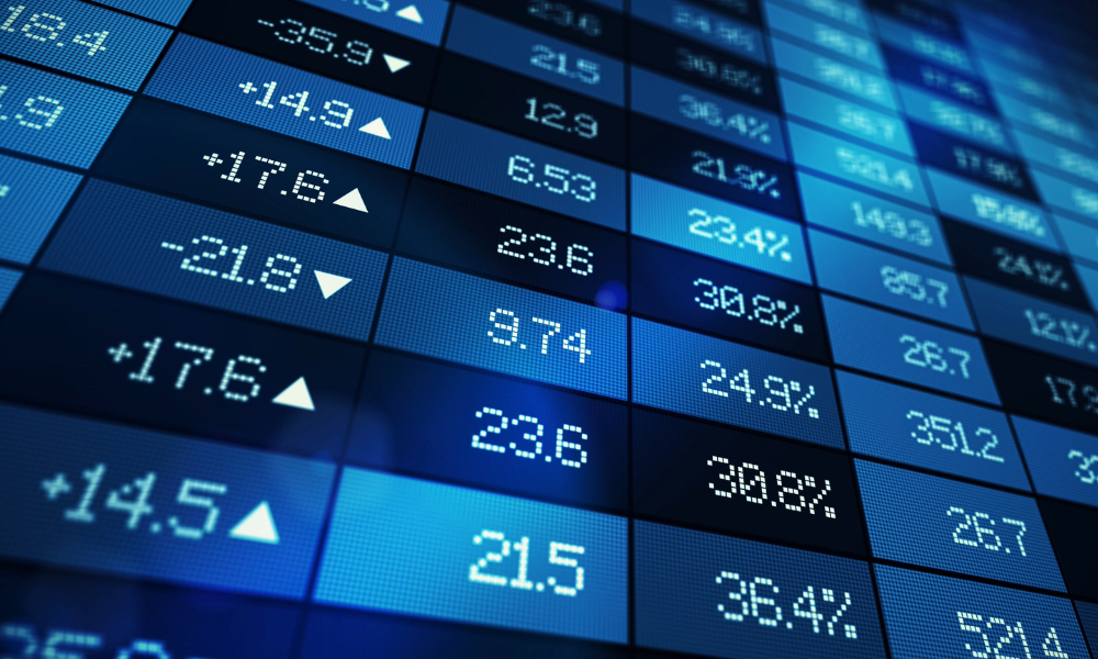 Tech rally lifts US markets as tariff deadline looms