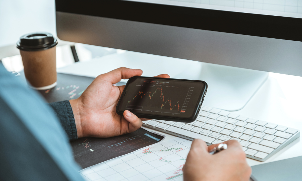 Investing in National Bank of Canada stock