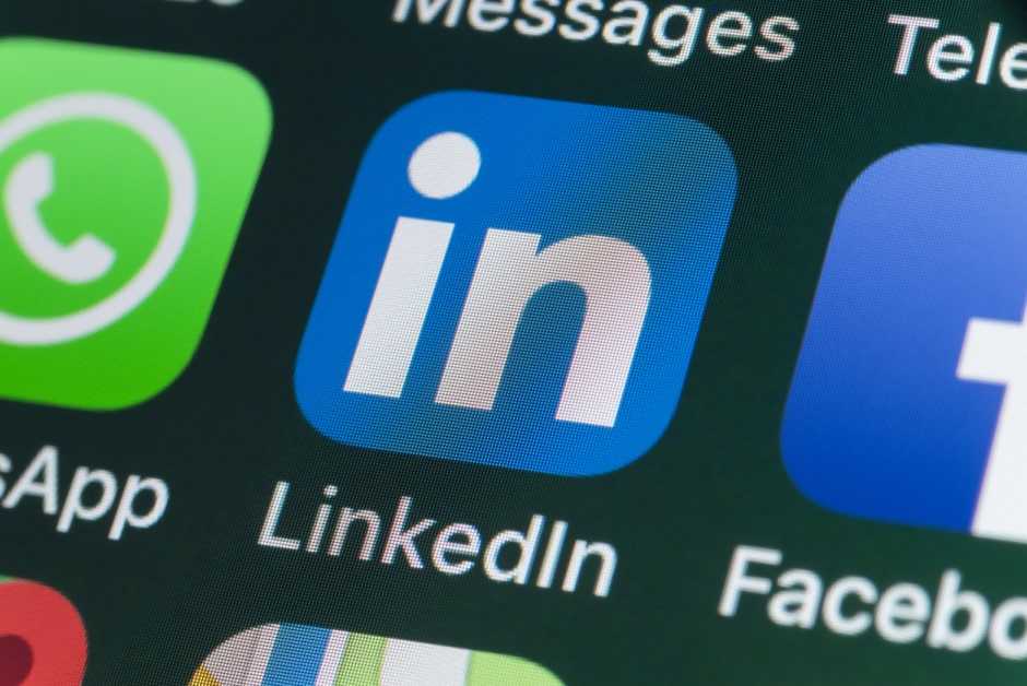 Weekly HR news wrap: LinkedIn sues, HR manager kidnapped