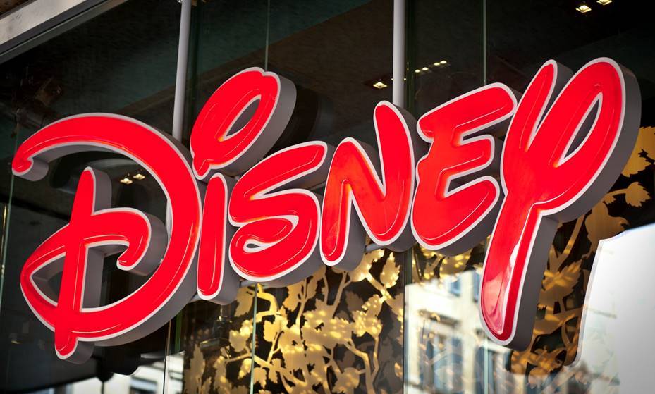 Disney heir questions executive pay