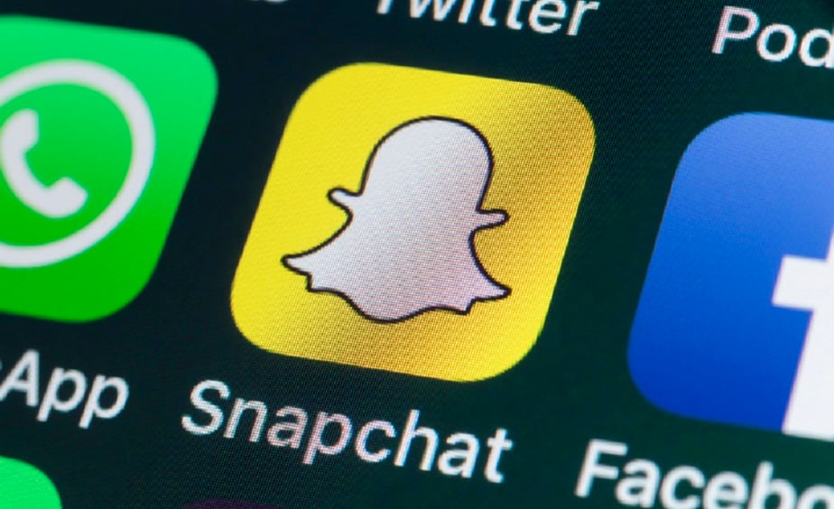 McDonald’s taps Snapchat-loving job hunters with 'Snapplications'