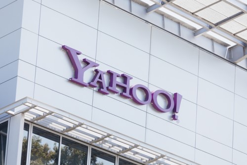 Yahoo embraces bell curve ranking