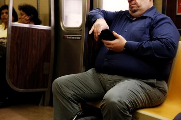 Sitting less linked to lower risk of diabetes