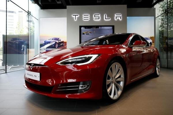 Tesla's safety 'worse than sawmills and slaughter houses': Workers