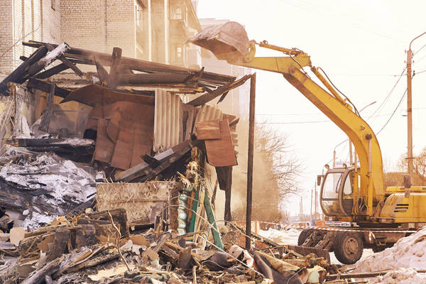 Demolition debris, no respiratory protection results in $11K fine