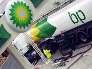 BP to pay US$50.6 million penalty for 2005 explosion, worker deaths