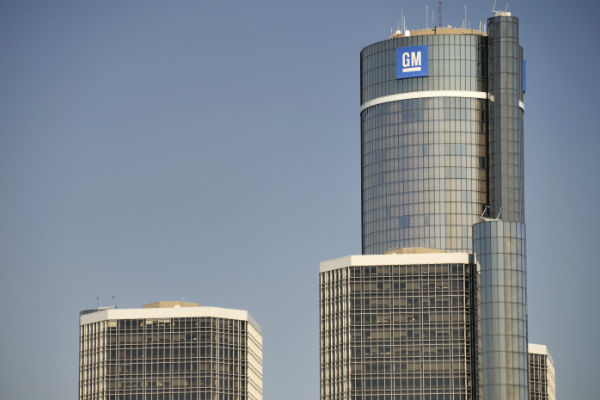 GM CEO joins UAW negotiations in sign agreement is near