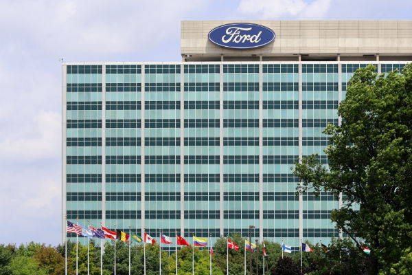 Ford, auto workers union reach tentative contract agreement