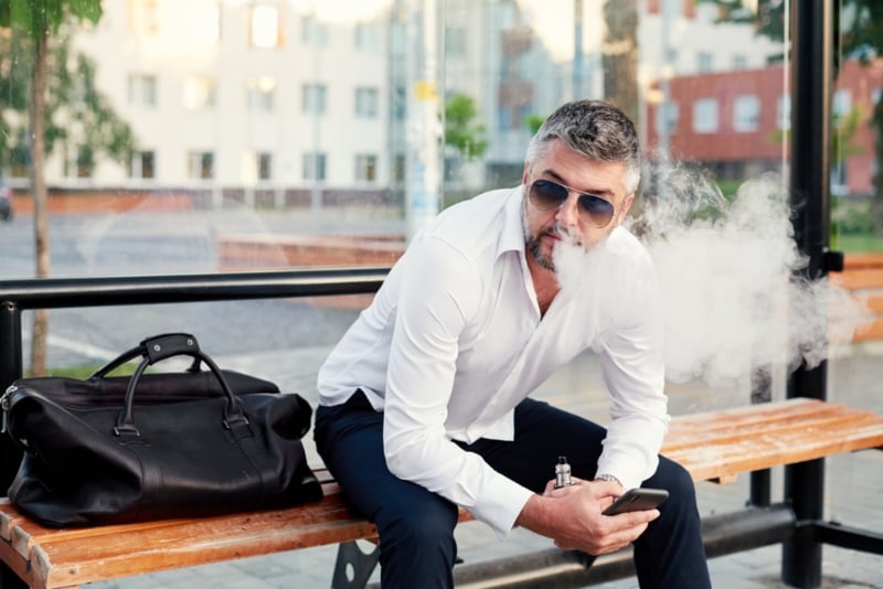 Almost half of employers have policy for vaping at work
