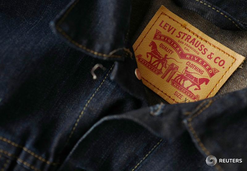 Levi's CEO asks shoppers to leave their guns at home