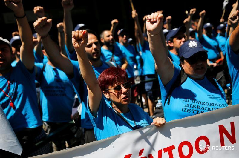 Greek law limiting mass layoffs overturned by EU court