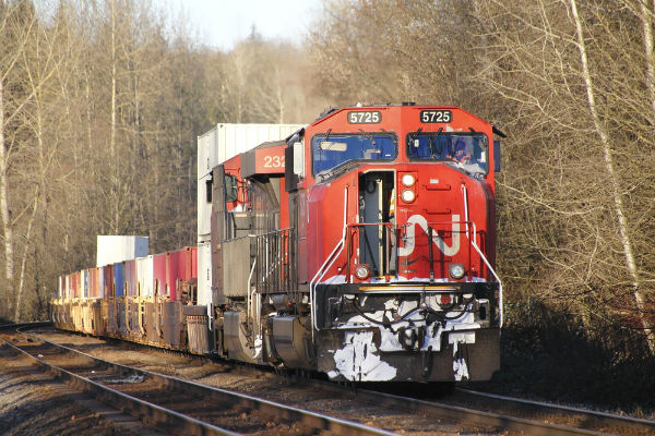 CN Rail union plans strike for Tuesday as contract talks falter