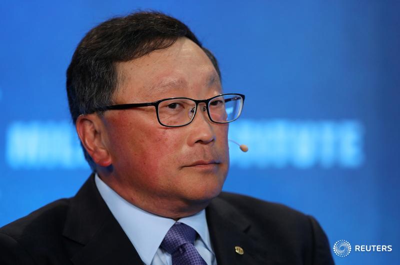 BlackBerry seeks sales force to match software focus