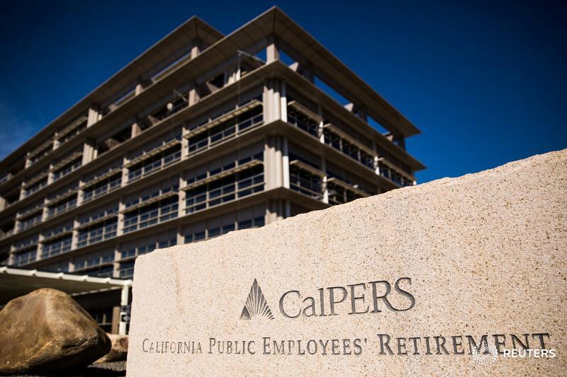 Pension funds ask U.S. regulators to expand companies' workforce disclosures