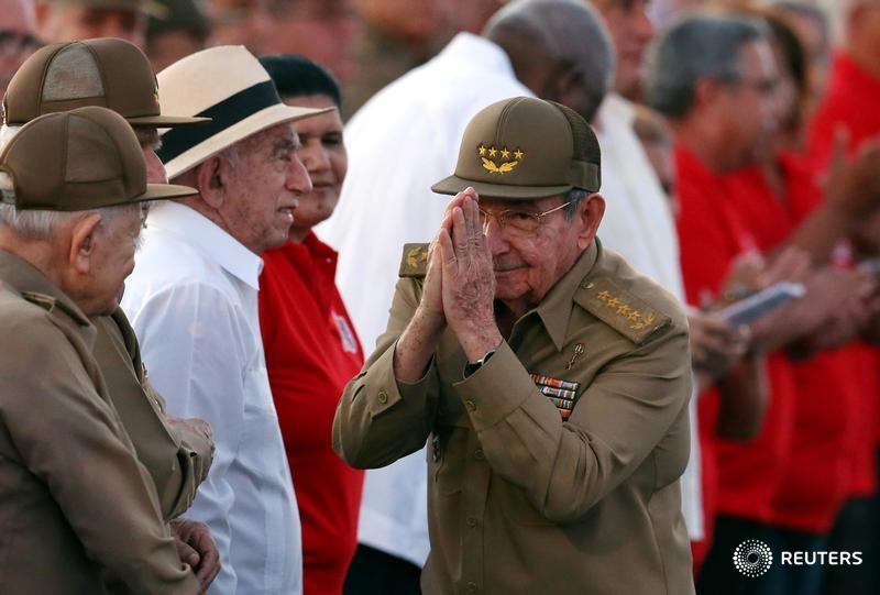 Communist-run Cuba puts brakes on private sector expansion