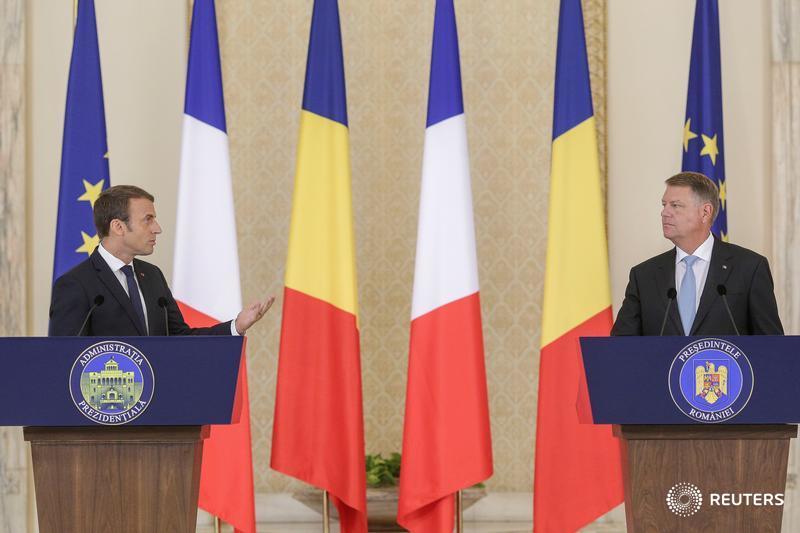 Macron confident of ‘posted’ workers deal after meeting Romanian president