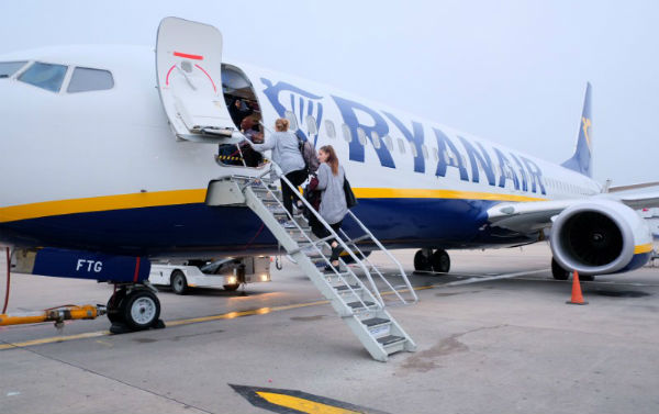 Ryanair to recognize unions in historic shift to stop strike