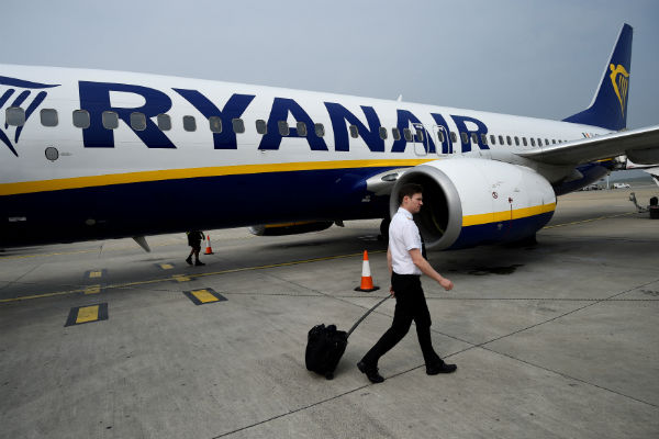 Ryanair balks at Irish union recognition demands