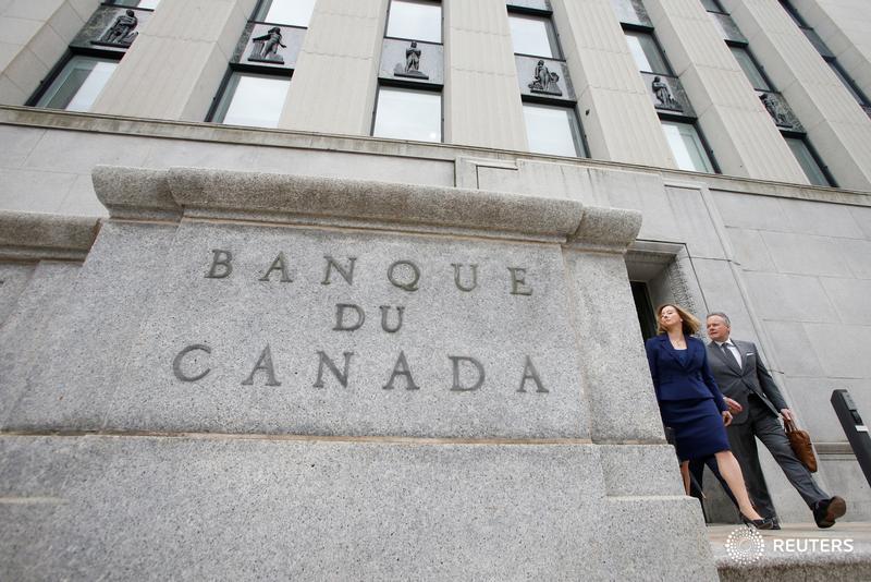 Bank of Canada more confident on labour market as wages pick up