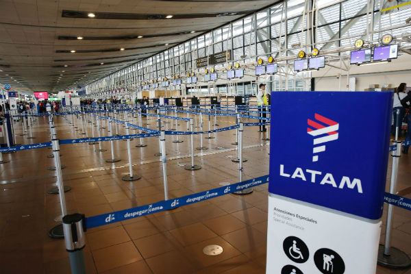 LATAM Airlines crew union to end strike, shares rise