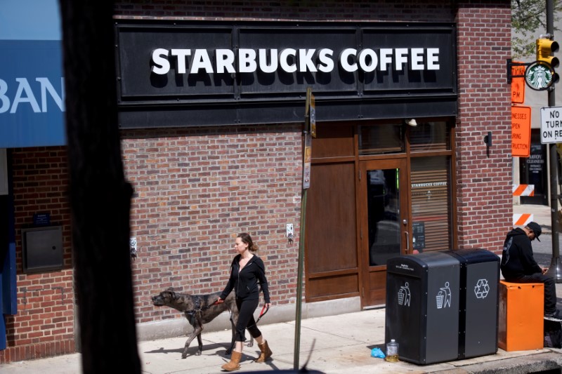 Civil rights advisers hope Starbucks' anti-bias training sets example