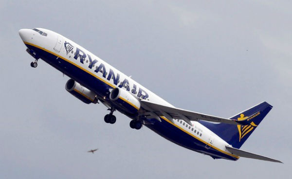 Ryanair Irish pilots vote to strike for first time