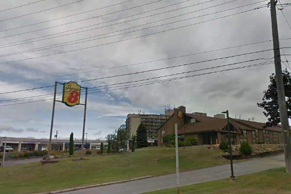 Super 8 workers in Sudbury, Ont., signed merged labour contract