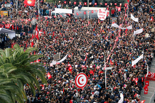 650,000 Tunisians strike for pay raise as economy struggles