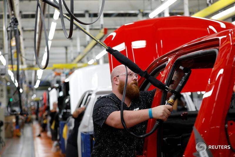 Trump warns U.S. may cut off GM subsidies after job cuts