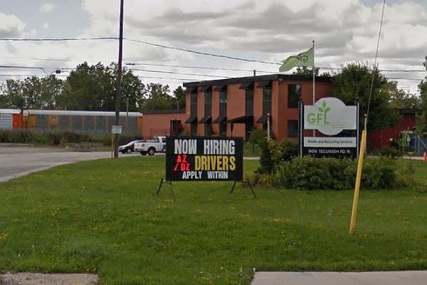 Green For Life workers in Windsor, Ont., sign first contract